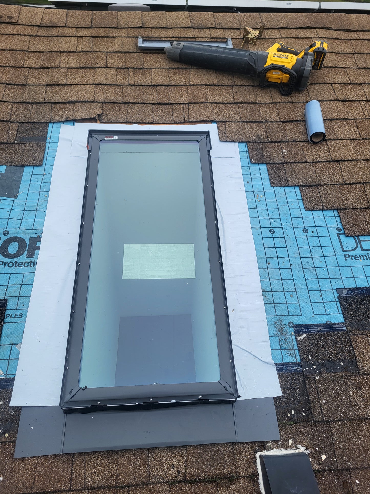 ROOFING REPAIR